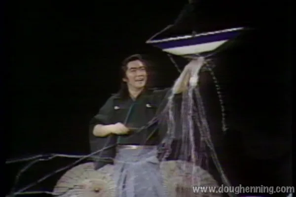 Still from “Shimada Parasol Act” — Doug Henning’s World of Magic, 26 December 1975